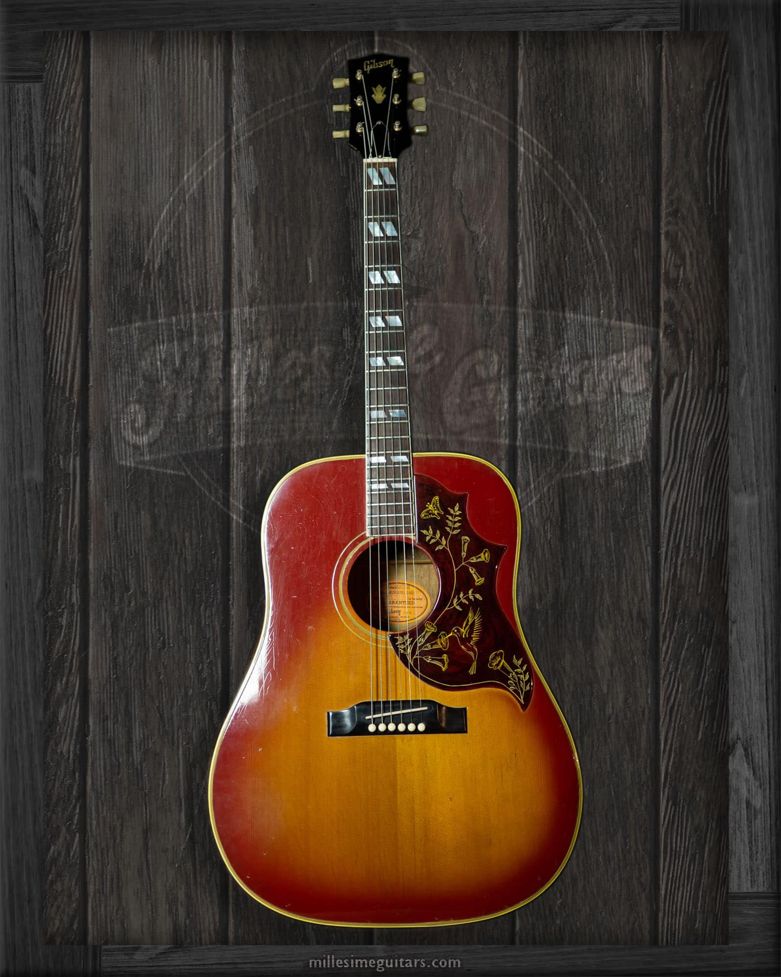 Hummingbird | cherry sunburst 1966 | Gibson - Millesime | Vintage ...